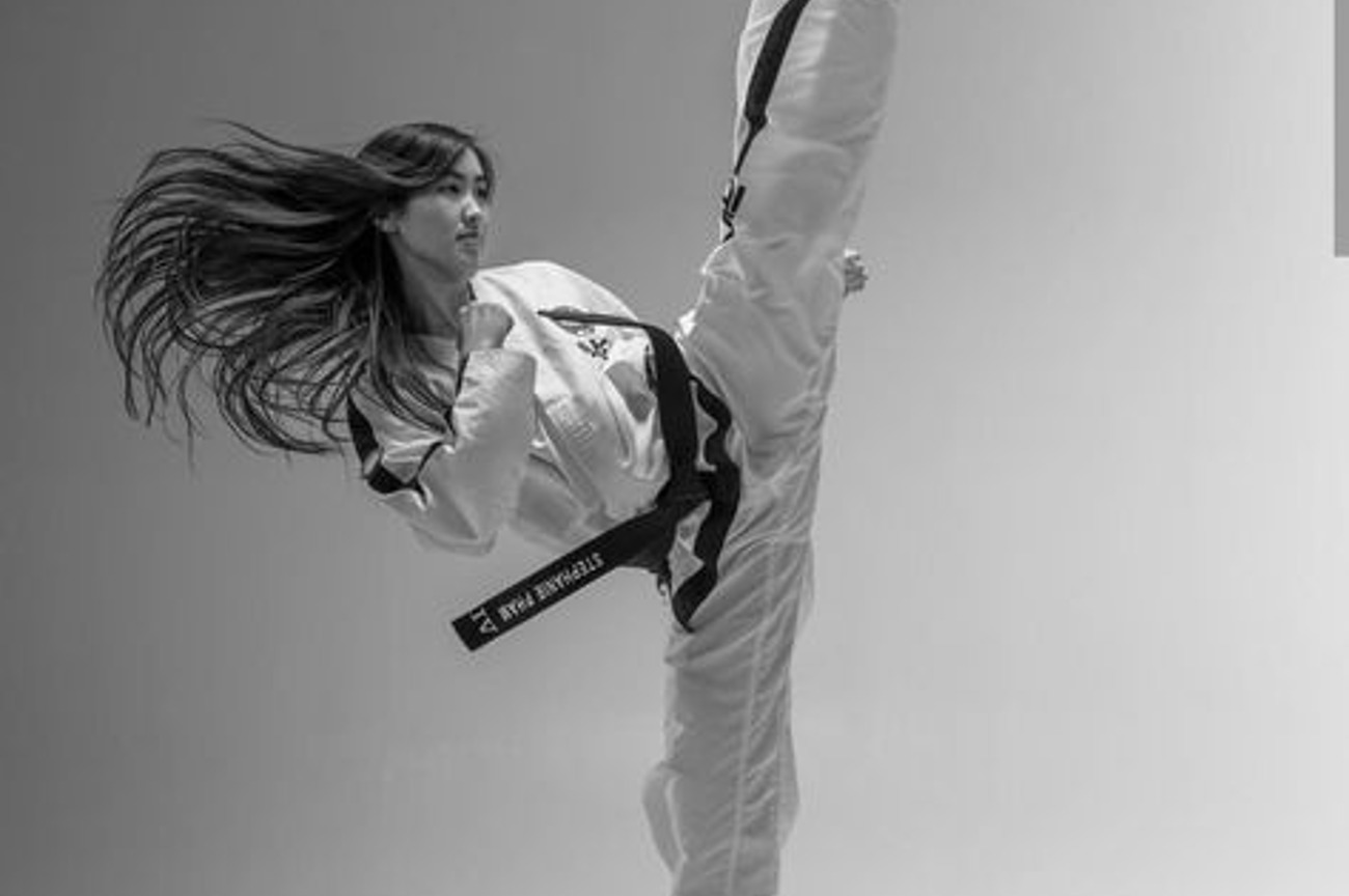 کلاس رزمی کاراته بانوان سالن شهید عقیلی